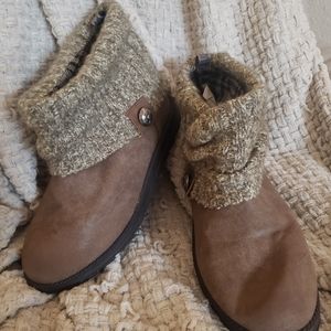 Muk luks boots